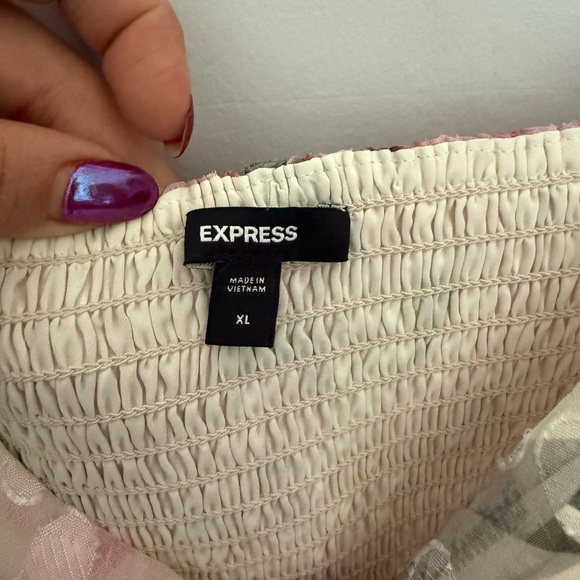 Express Pink and White Floral Blouse with Billowy Sleeves - Picture 7 of 7